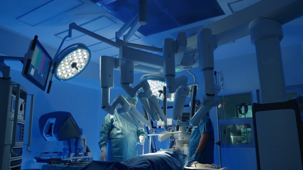 Beneficiile chirurgiei robotice